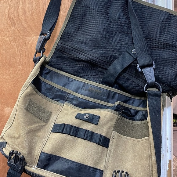 Canvas Computer Satchel - Picture 4 of 12